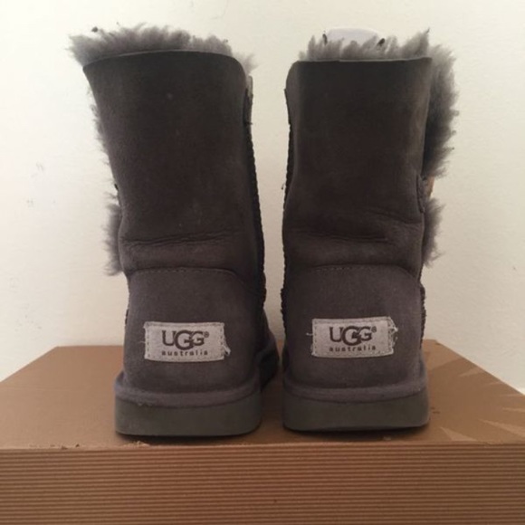 UGG Shoes - Grey bailey button UGGS